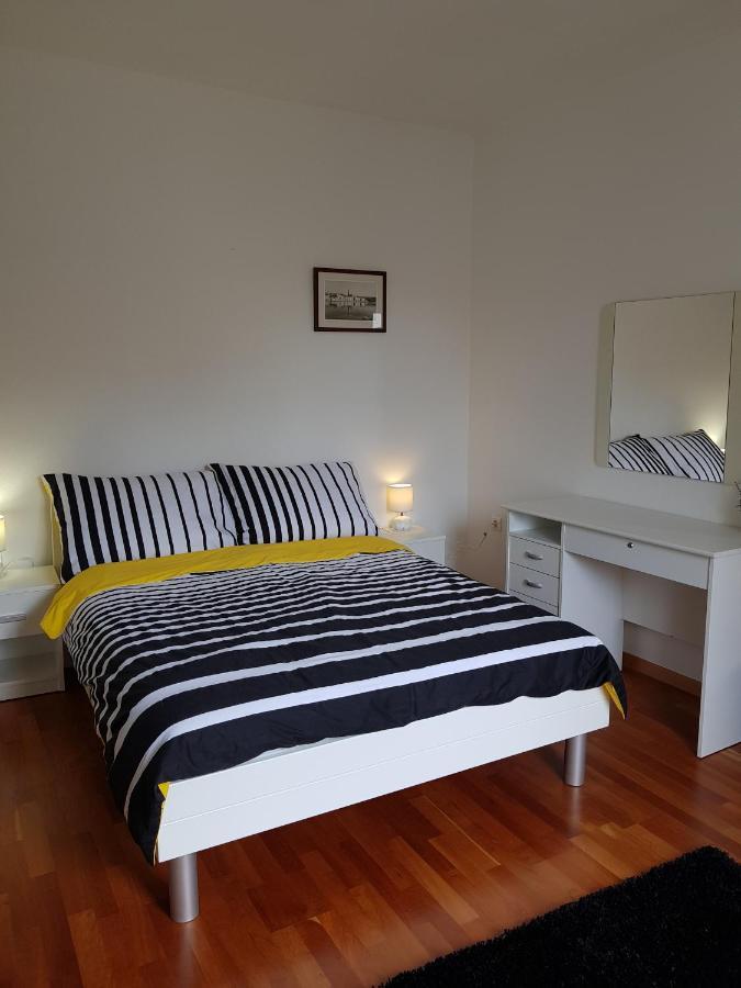Apartment And Room Marija クルク エクステリア 写真