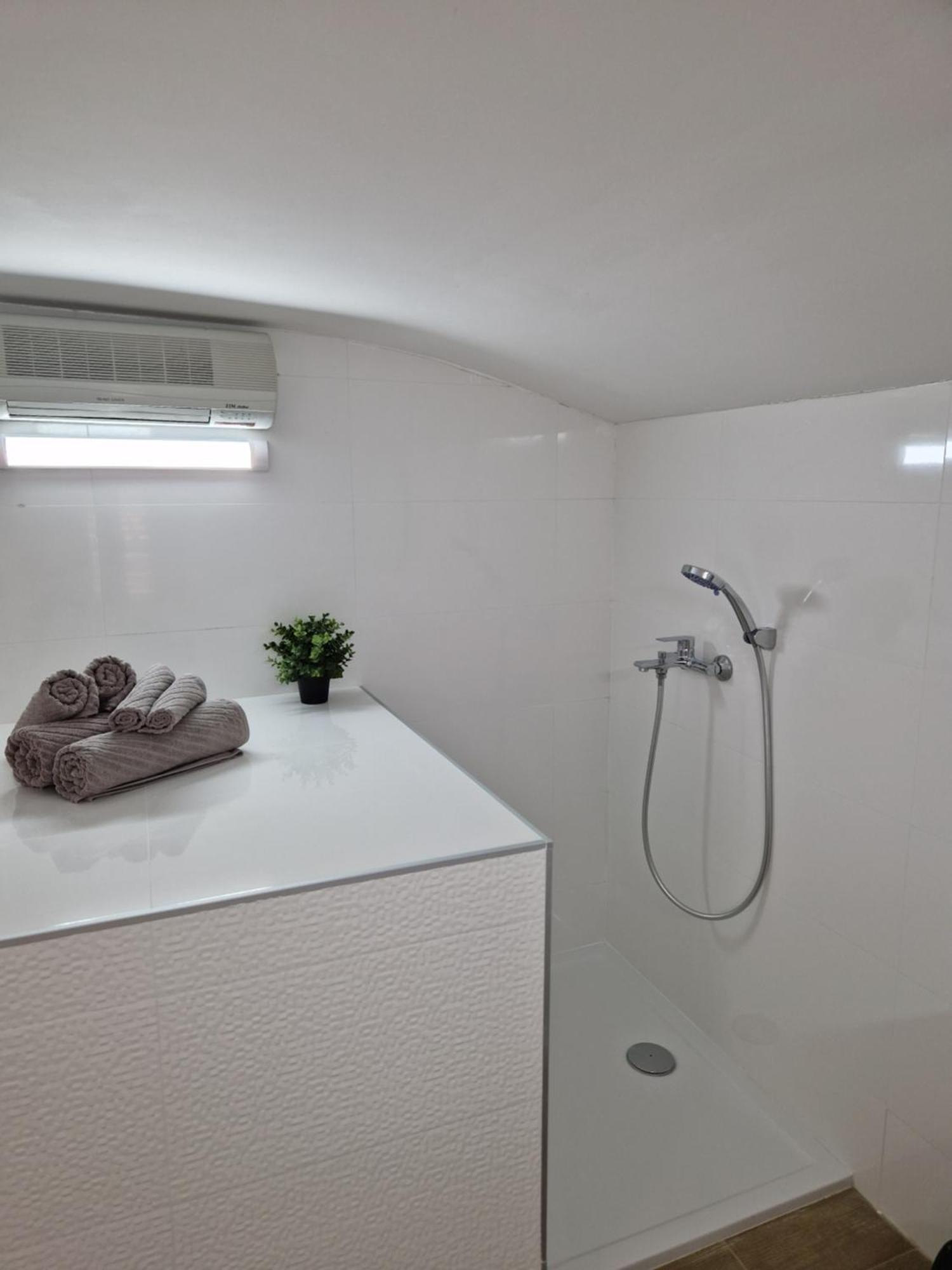 Apartment And Room Marija クルク エクステリア 写真